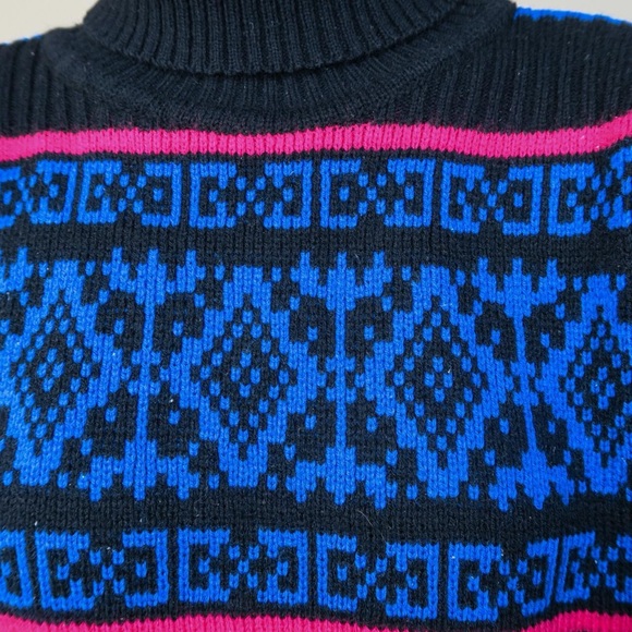 Vintage 80s Geometric Turtleneck Sweater - Picture 5 of 6